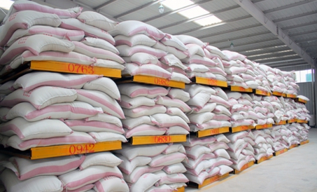 Mga bagay na nangangailangan ng pansin sa pag-iimbak ng feed sa tag-init